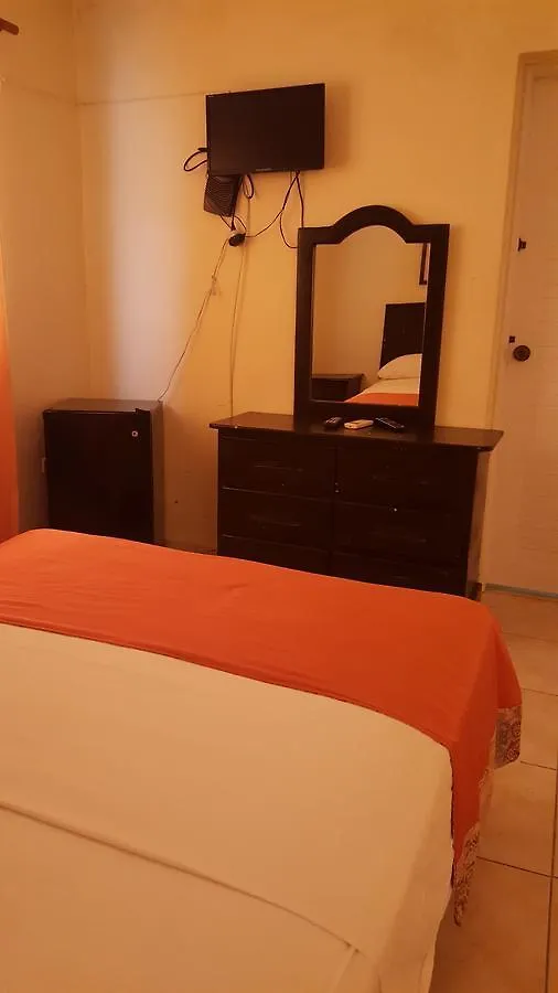 Hotel El Coco Santo Domingo 3*,
